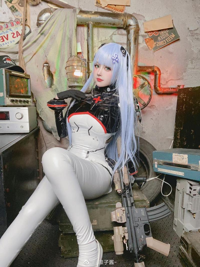 隆重推荐！凛子酱ins最新cosplay大赏欣赏