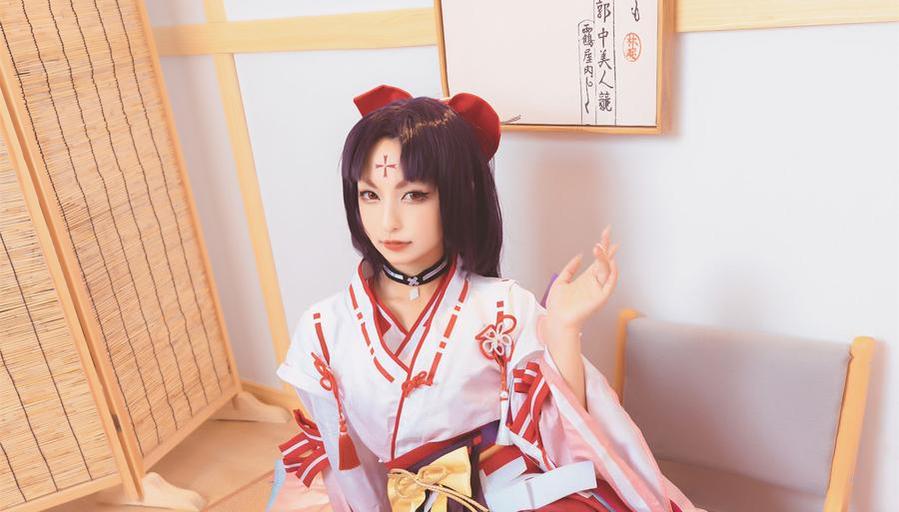 “超美神楽坂真冬cosplay42套合集”：让你见证完美的摄影艺术